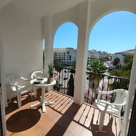 Bright & Cozy In The Center Of Puerto Banus, Pool And Terrace. Apartment