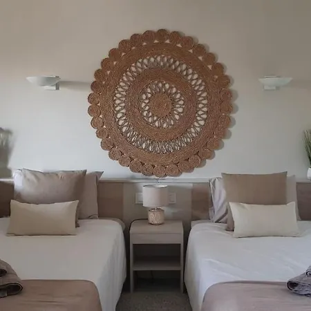 Bright & Cozy In The Center Of Puerto Banus, Pool And Terrace. Marbella